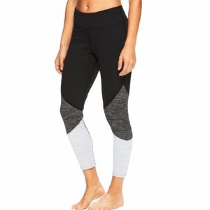 Gaiam colorblock crop leggings